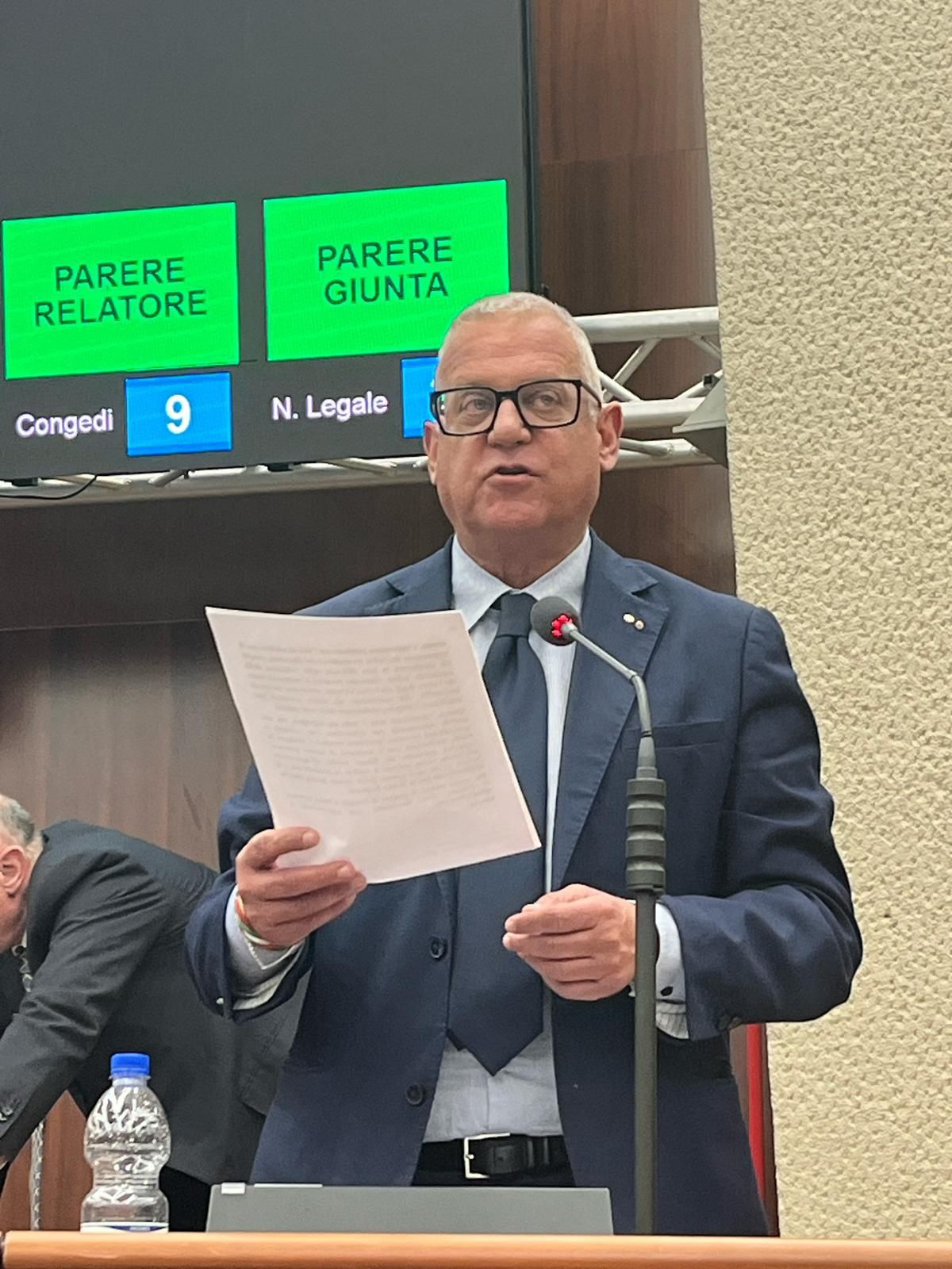 Ventura durante una seduta in Consiglio Regionale
Ventura durante una seduta in Consiglio Regionale