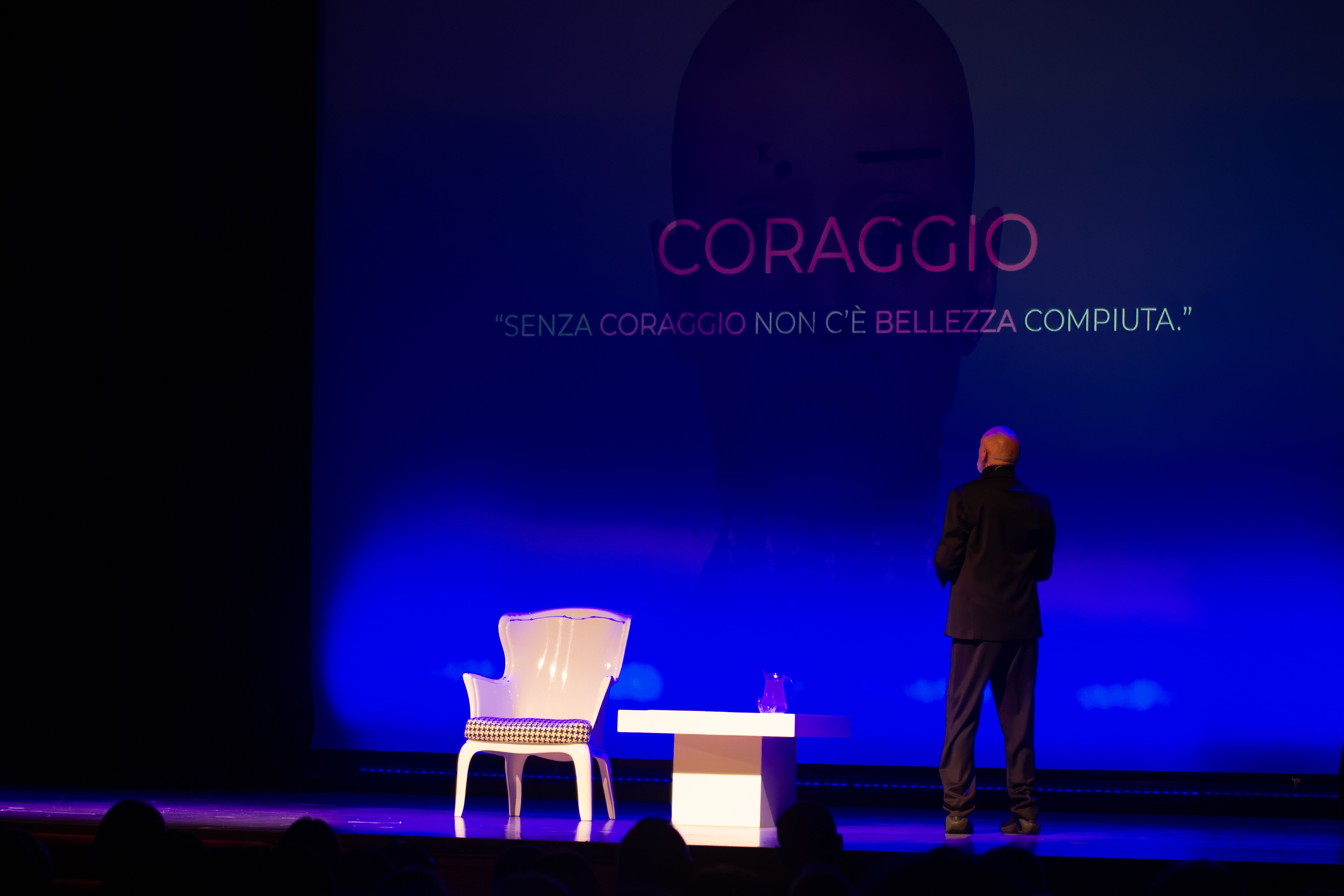 "Bellezza imperfetta", performance teatrale scritta e interpretata da Diego Dalla Palma