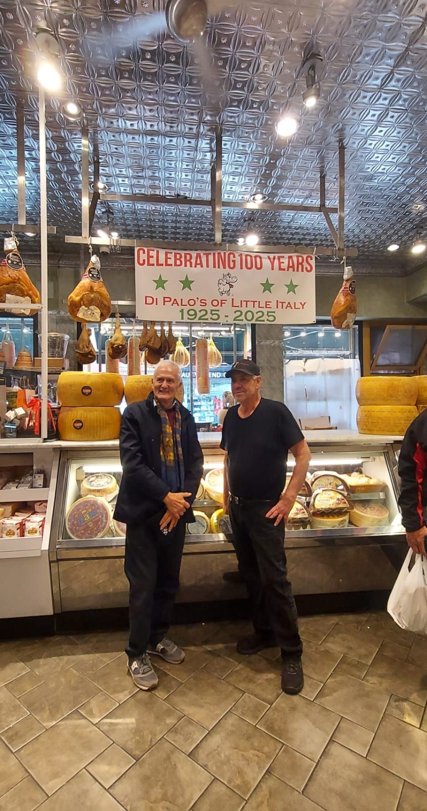 Libero Stradiotti nel negozio di Palo's