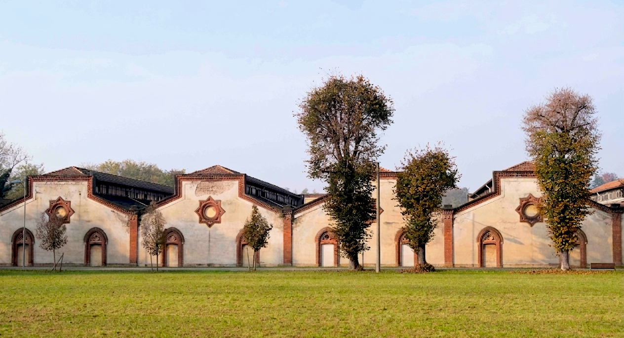 L'ex cotonificio [foto Davide Comotti]